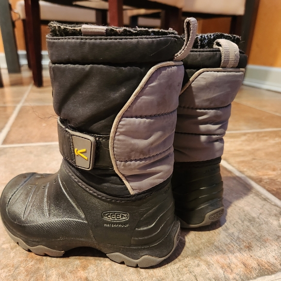 Keens Snow boots - Picture 3 of 4
